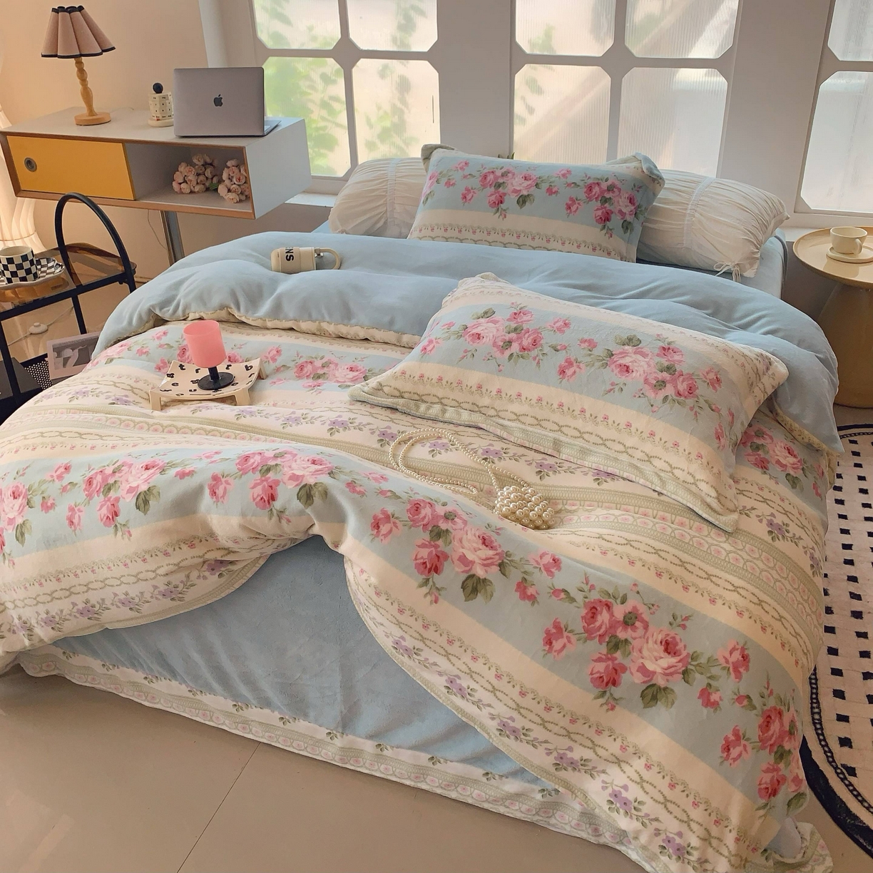 91家纺网 家纺一手货源 找家纺 莱豫家纺 2025新款加厚牛奶绒三件套四件套保暖不静电 蓝色梦境