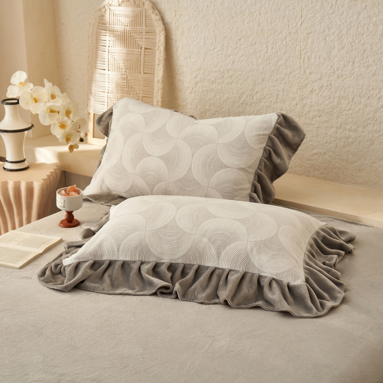 91家纺网 家纺一手货源 找家纺 早晨家纺 2025新款高克重牛奶绒烂花四件套 圈语眠