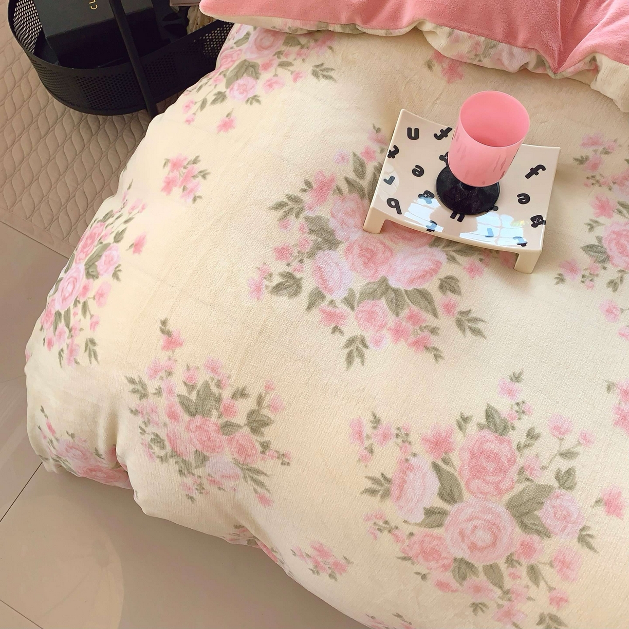 91家纺网 家纺一手货源 找家纺 莱豫家纺 2025新款加厚牛奶绒三件套四件套保暖不静电 玫瑰粉