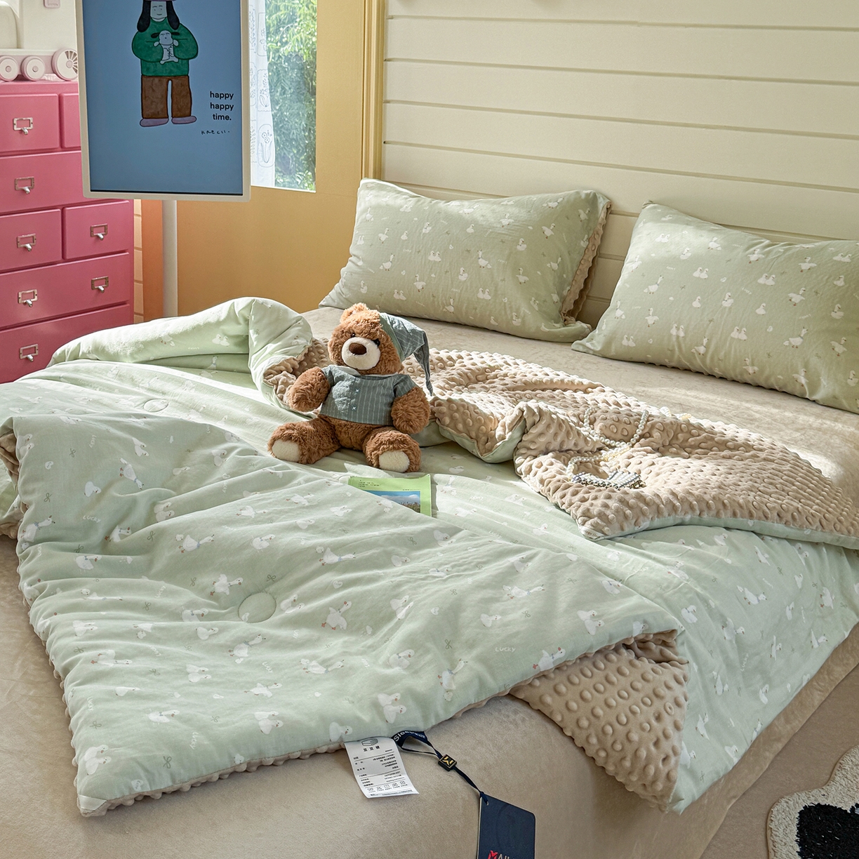 91家纺网 家纺一手货源 找家纺 麦伦家居 2025新款全棉双层纱3D豆豆被系列被子被芯（可配四件套） 快乐鸭