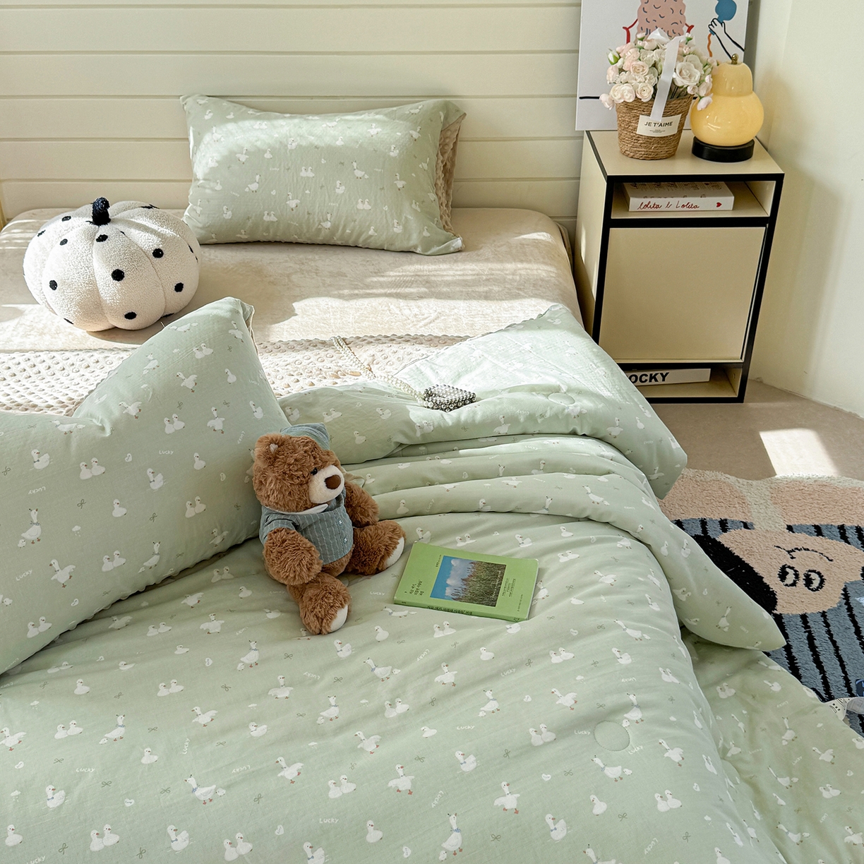 91家纺网 家纺一手货源 找家纺 麦伦家居 2025新款全棉双层纱3D豆豆被系列被子被芯（可配四件套） 快乐鸭