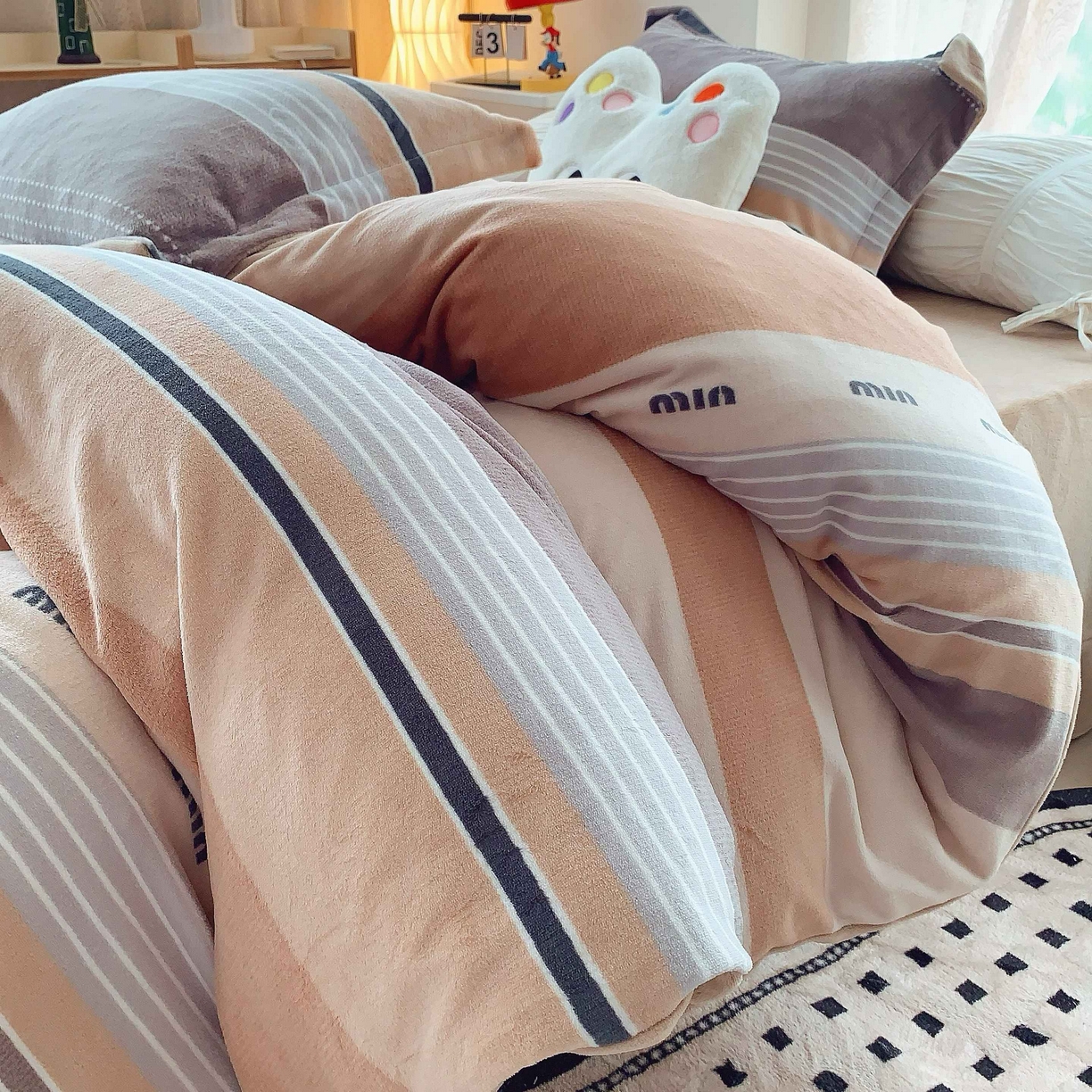 莱豫家纺 2025新款加厚牛奶绒三件套四件套保暖不静电 米兰风尚