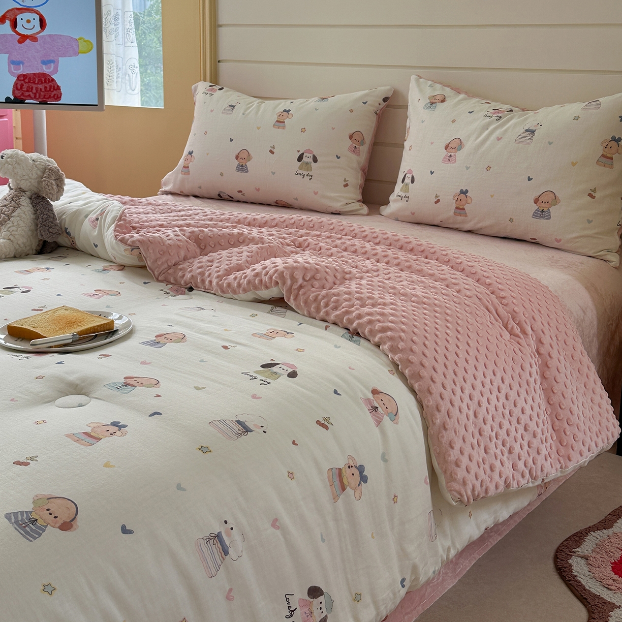 91家纺网 家纺一手货源 找家纺 麦伦家居 2025新款全棉双层纱3D豆豆被系列被子被芯（可配四件套） 快乐小狗