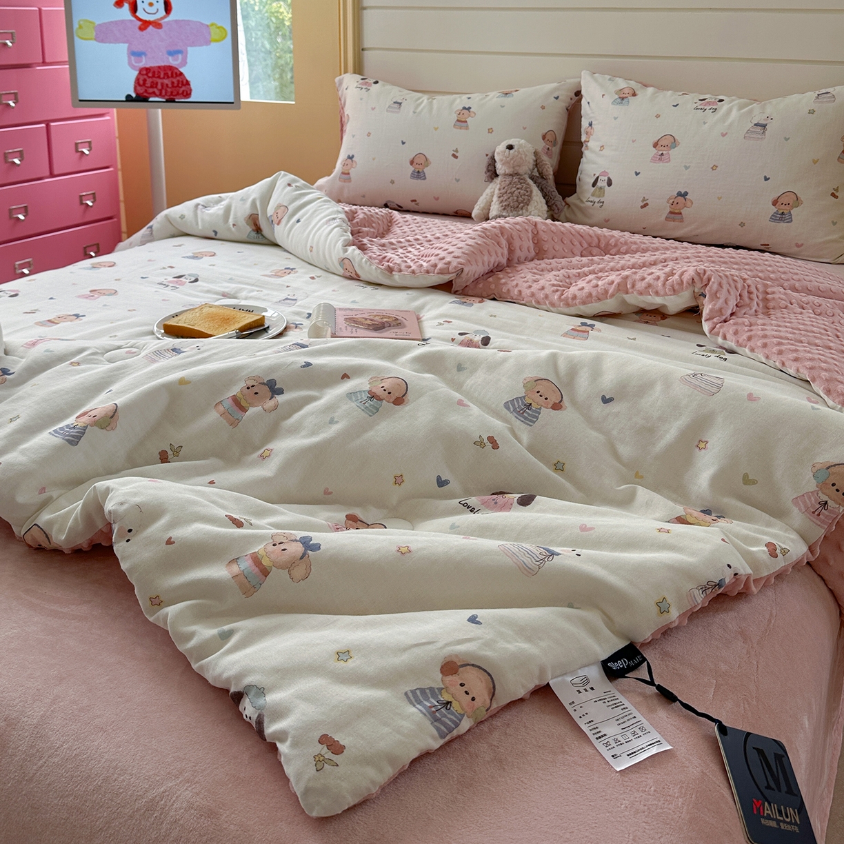 91家纺网 家纺一手货源 找家纺 麦伦家居 2025新款全棉双层纱3D豆豆被系列被子被芯（可配四件套） 快乐小狗