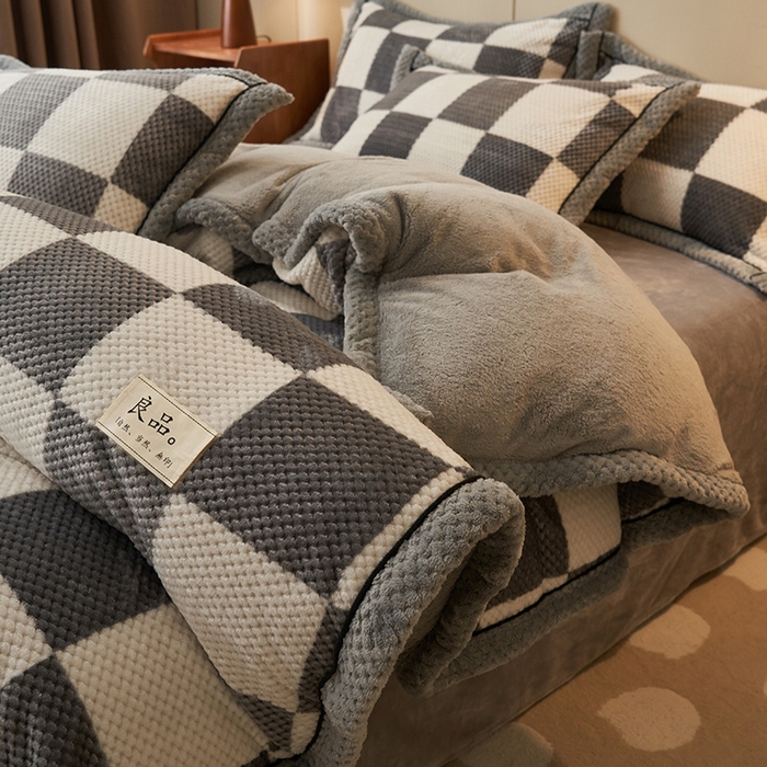 91家纺网 家纺一手货源 找家纺 （总）早晨家纺 2025新款豆豆款牛奶绒菠萝格提花四件套