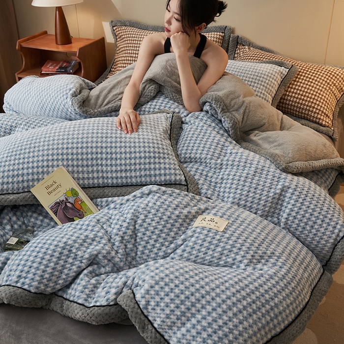 91家纺网 家纺一手货源 找家纺 早晨家纺 2025新款豆豆款菠萝格提花四件套 豆豆绒-小格蓝