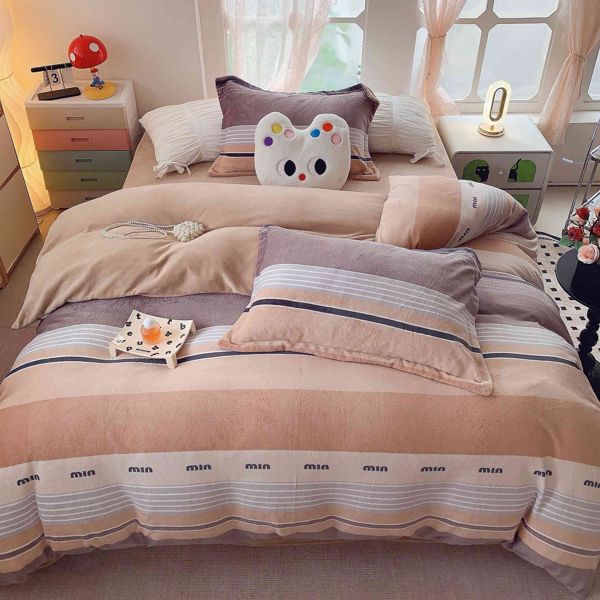 91家纺网 家纺一手货源 找家纺 莱豫家纺 2025新款加厚牛奶绒三件套四件套保暖不静电 米兰风尚