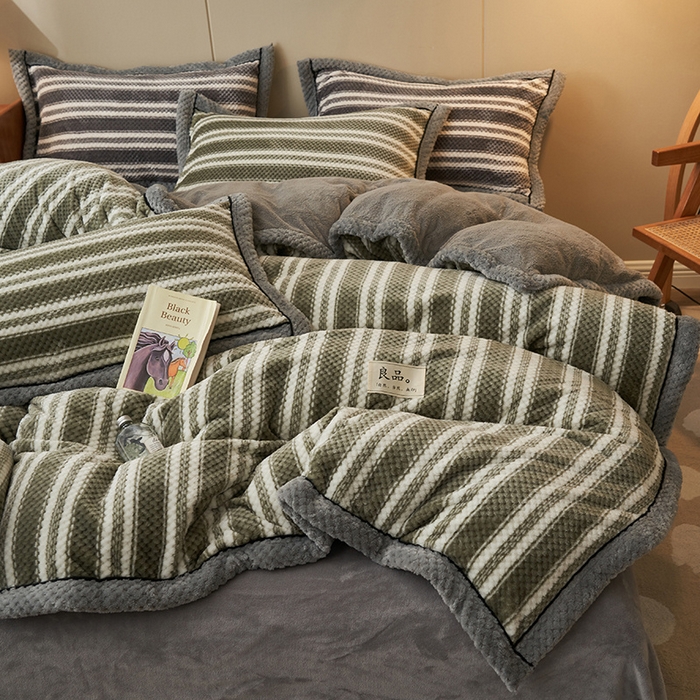 91家纺网 家纺一手货源 找家纺 早晨家纺 2025新款豆豆款菠萝格提花四件套 豆豆绒-绿条