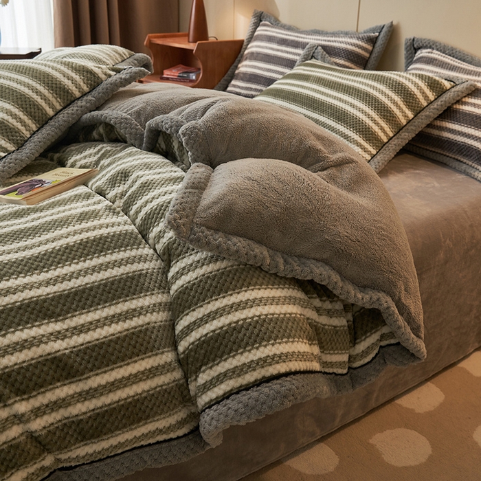 91家纺网 家纺一手货源 找家纺 早晨家纺 2025新款豆豆款菠萝格提花四件套 豆豆绒-绿条