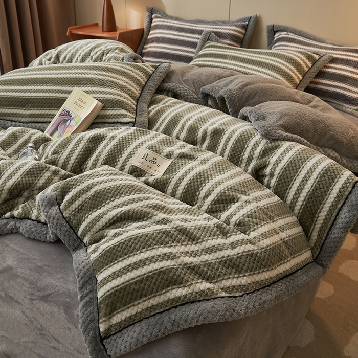 91家纺网 家纺一手货源 找家纺 早晨家纺 2025新款豆豆款菠萝格提花四件套 豆豆绒-绿条