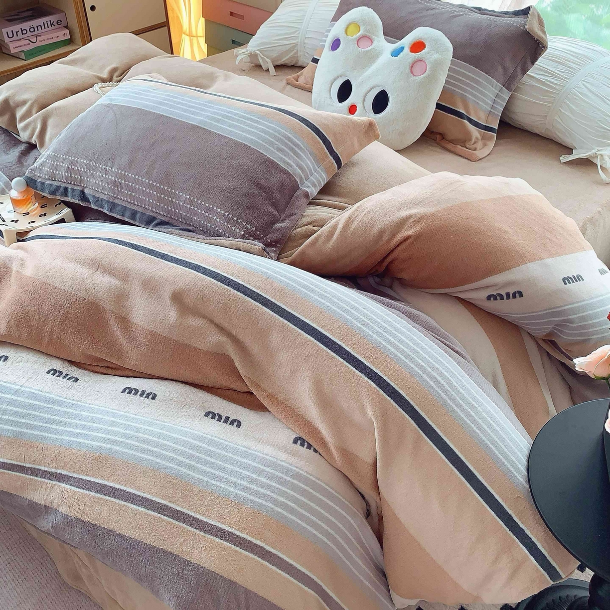 91家纺网 家纺一手货源 找家纺 莱豫家纺 2025新款加厚牛奶绒三件套四件套保暖不静电 米兰风尚