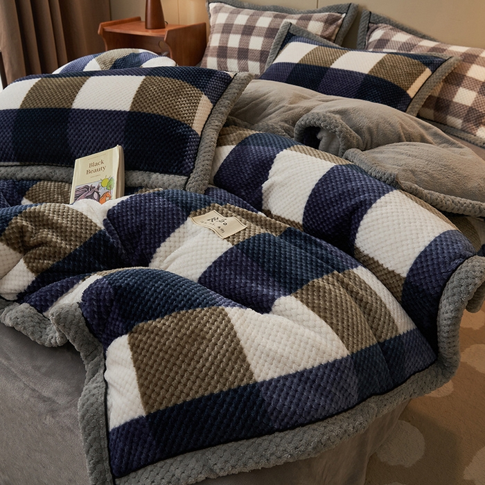 91家纺网 家纺一手货源 找家纺 早晨家纺 2025新款豆豆款菠萝格提花四件套 豆豆绒-大方格蓝