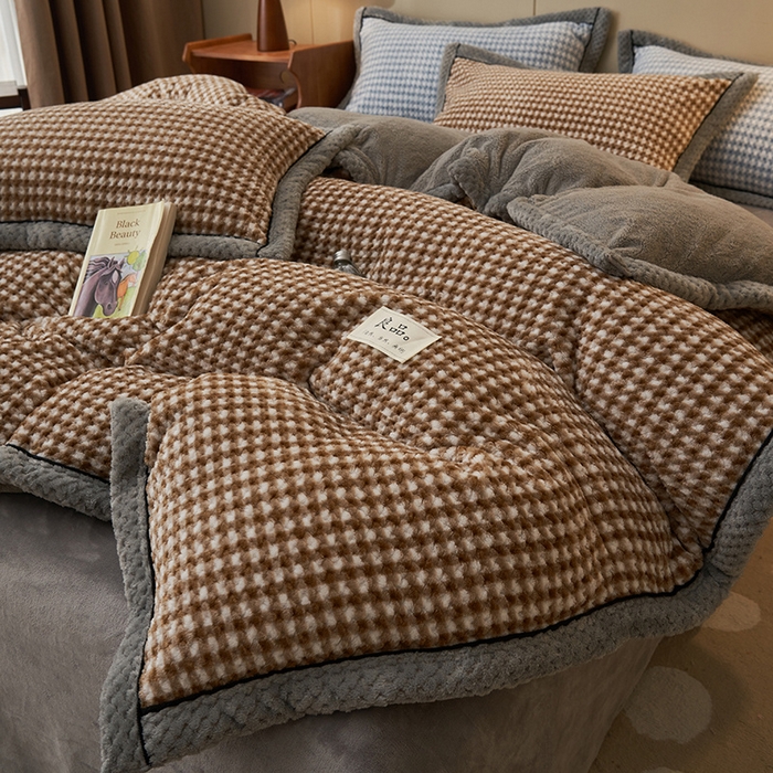 91家纺网 家纺一手货源 找家纺 早晨家纺 2025新款豆豆款菠萝格提花四件套 豆豆绒-小格咖