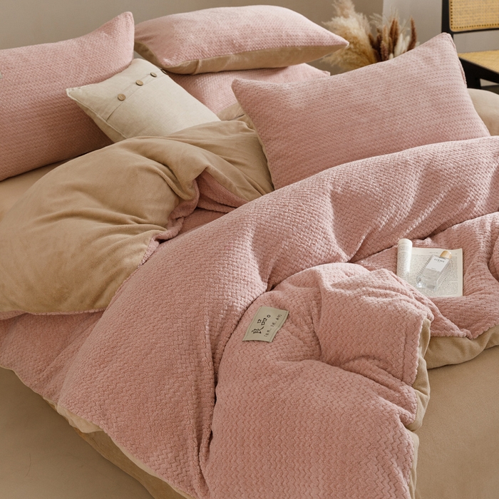 91家纺网 家纺一手货源 找家纺 早晨家纺 2025新款波浪款牛奶绒提花四件套 波浪-豆沙