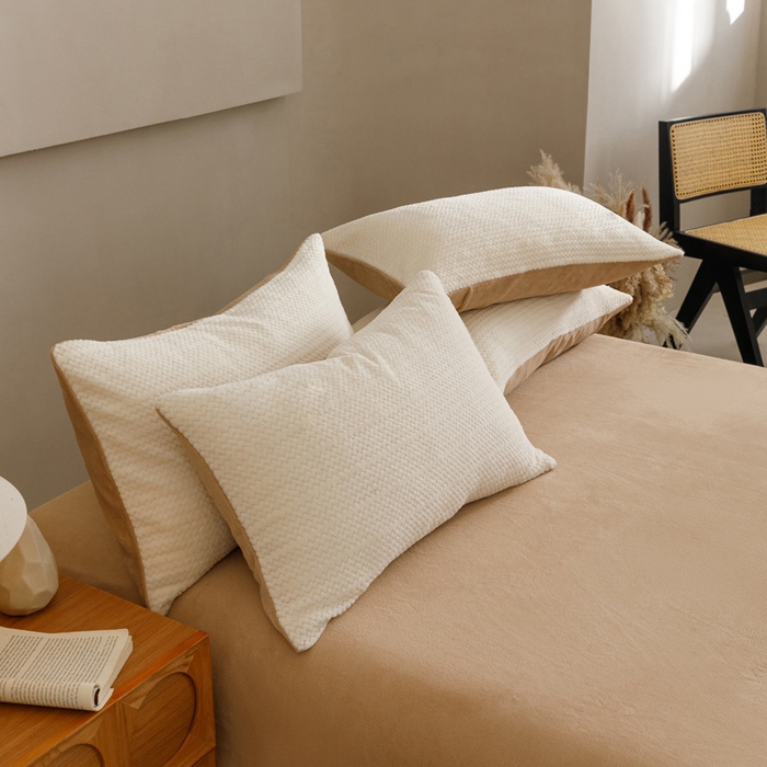 91家纺网 家纺一手货源 找家纺 早晨家纺 2025新款波浪款牛奶绒提花四件套 波浪-奶昔白