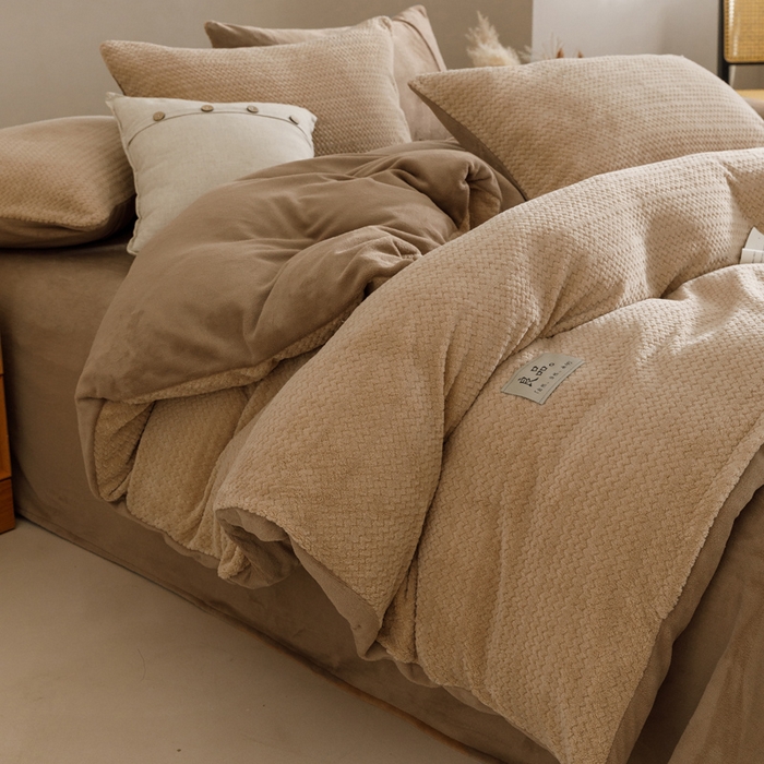 91家纺网 家纺一手货源 找家纺 （总）早晨家纺 2025新款波浪款牛奶绒提花四件套