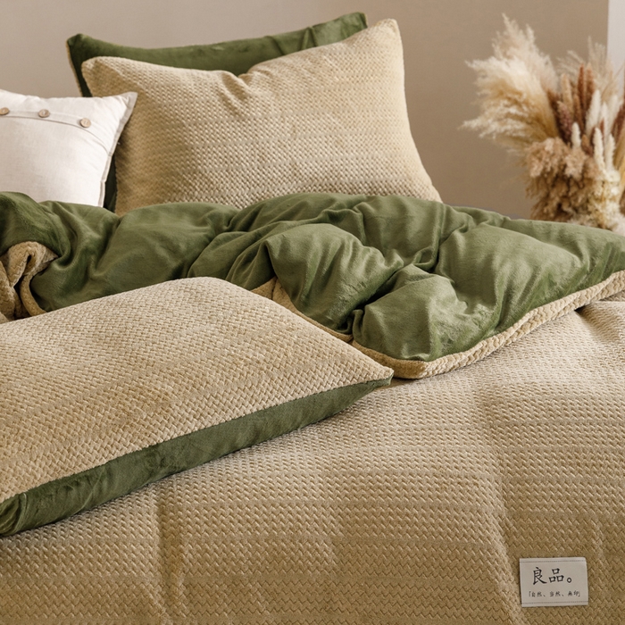 91家纺网 家纺一手货源 找家纺 早晨家纺 2025新款波浪款牛奶绒提花四件套 波浪-浅水绿