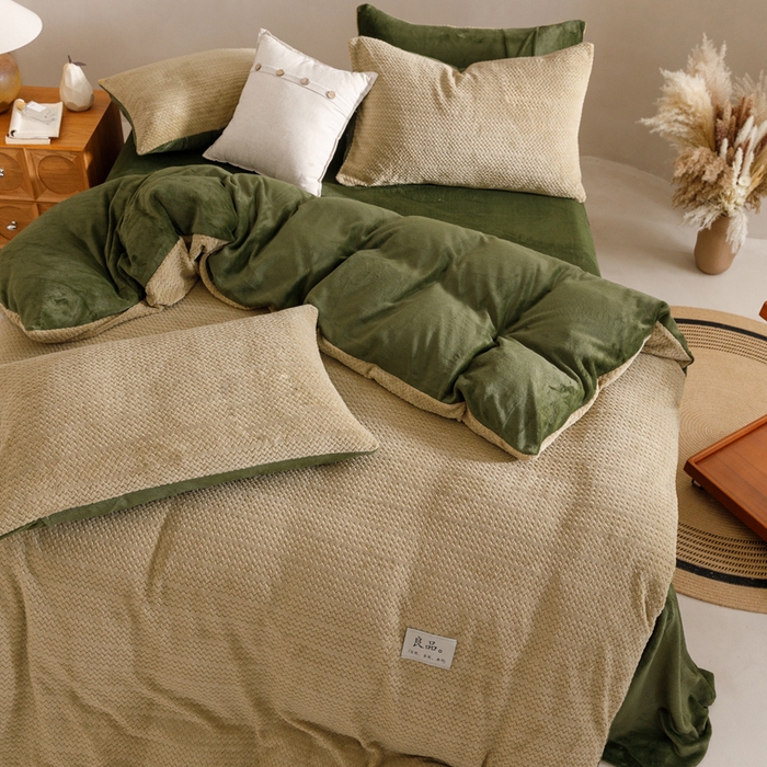 91家纺网 家纺一手货源 找家纺 早晨家纺 2025新款波浪款牛奶绒提花四件套 波浪-浅水绿