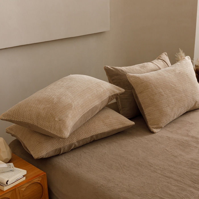 91家纺网 家纺一手货源 找家纺 早晨家纺 2025新款波浪款牛奶绒提花四件套 波浪-米驼