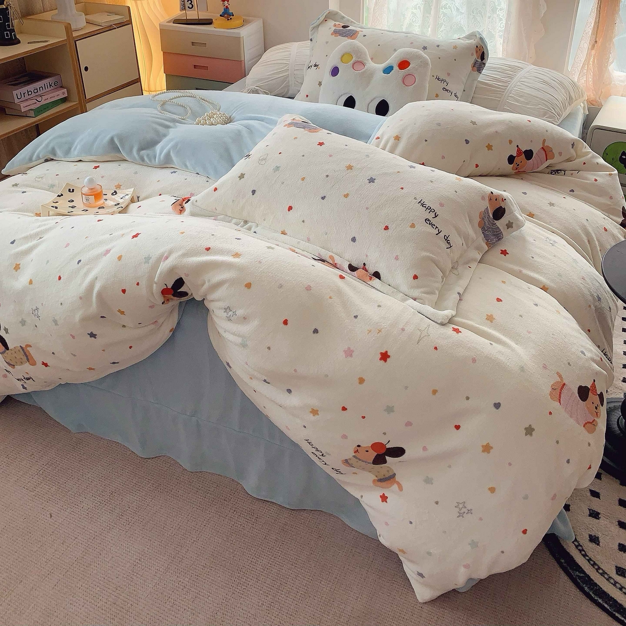 91家纺网 家纺一手货源 找家纺 莱豫家纺 2025新款加厚牛奶绒三件套四件套保暖不静电 童趣星海