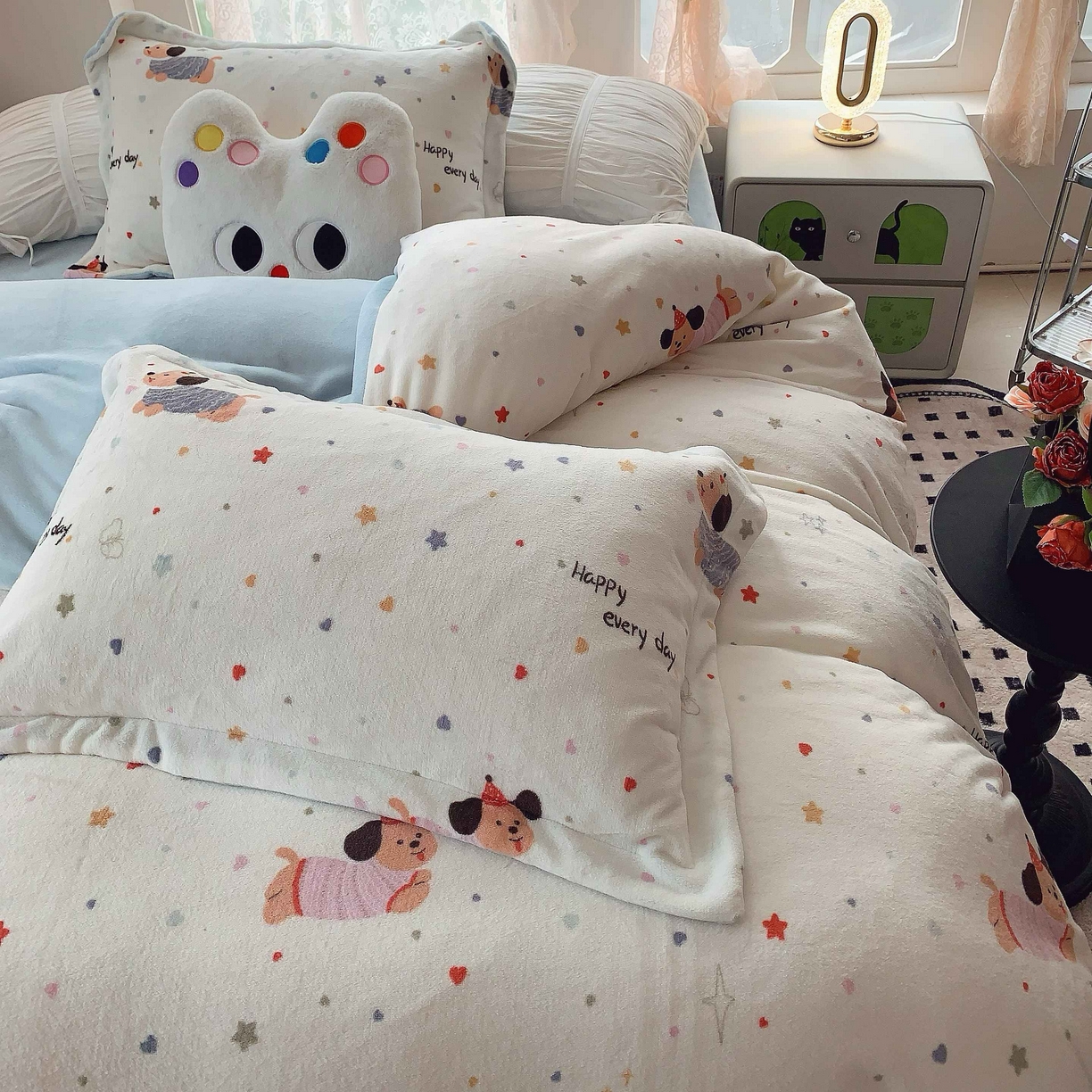 91家纺网 家纺一手货源 找家纺 莱豫家纺 2025新款加厚牛奶绒三件套四件套保暖不静电 童趣星海