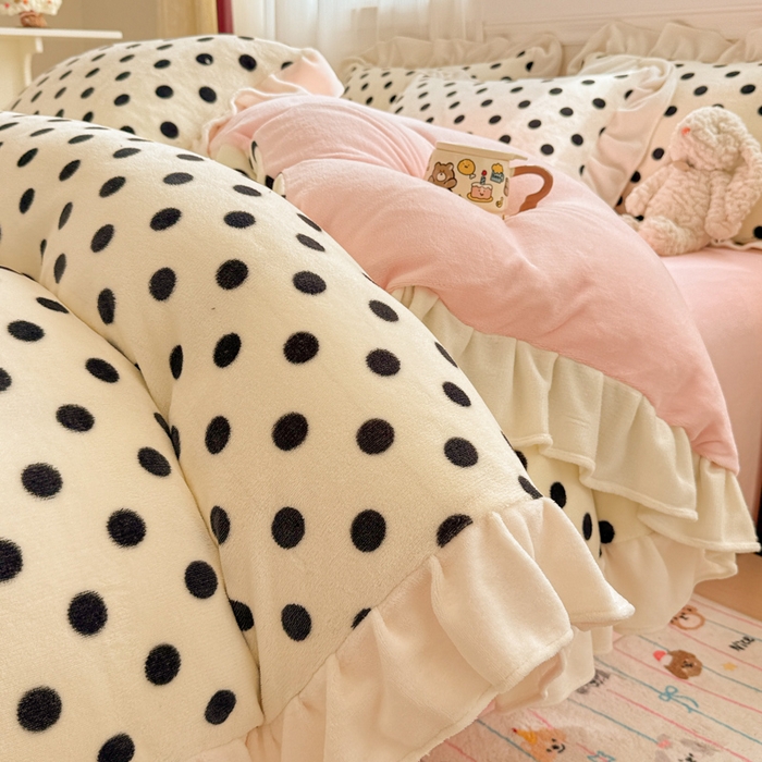 米莱家纺 2025新款牛奶绒印花花边四件套 粉白波点