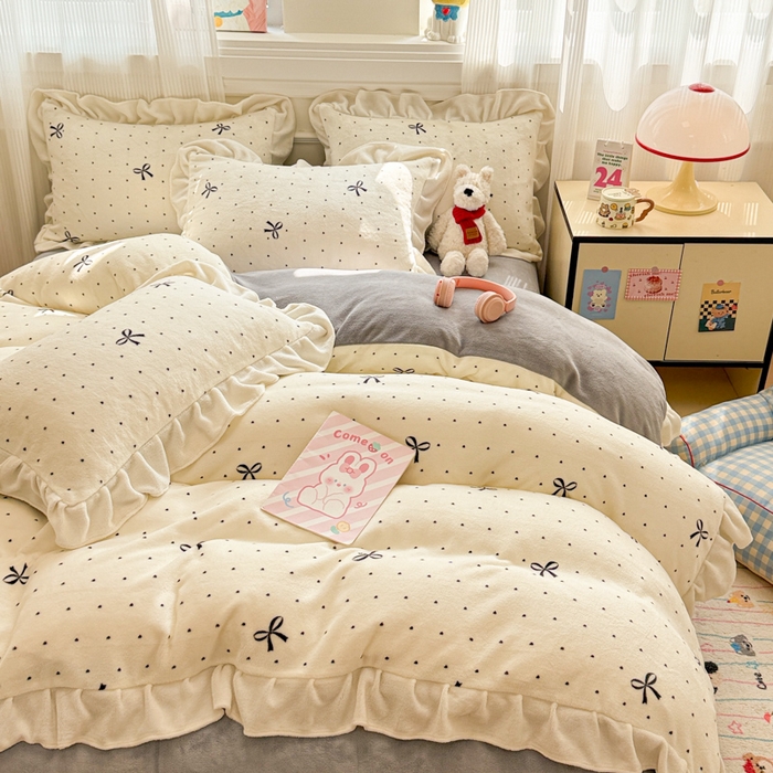 91家纺网 家纺一手货源 找家纺 米莱家纺 2025新款牛奶绒印花花边四件套 少女蝴蝶节