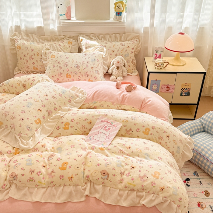 91家纺网 家纺一手货源 找家纺 米莱家纺 2025新款牛奶绒印花花边四件套 童趣乐园