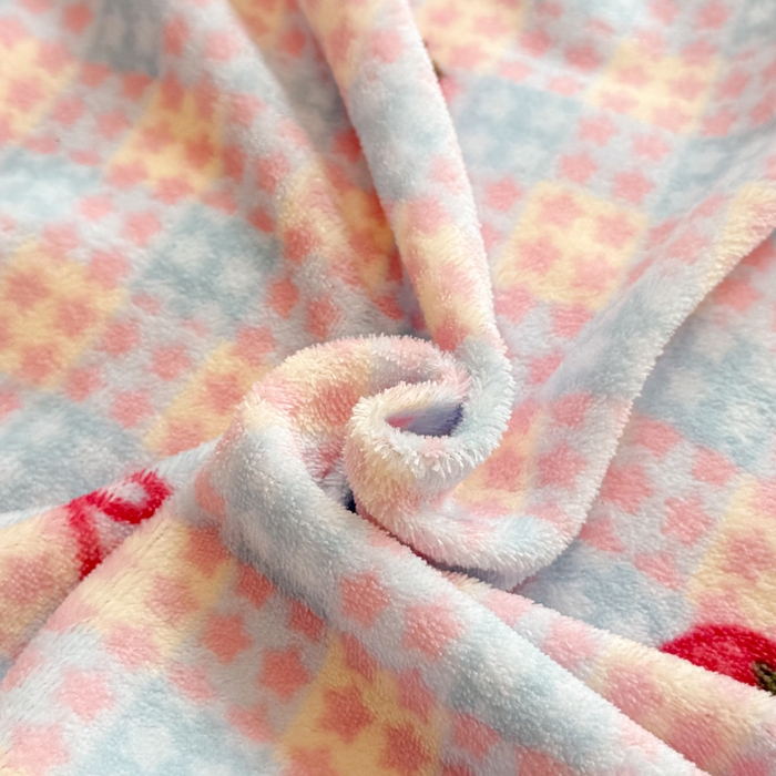 91家纺网 家纺一手货源 找家纺 米莱家纺 2025新款牛奶绒印花花边四件套 草莓甜心