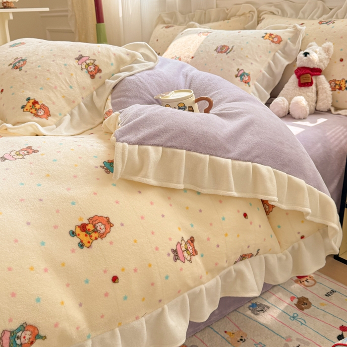 91家纺网 家纺一手货源 找家纺 米莱家纺 2025新款牛奶绒印花花边四件套 泡泡糖女孩