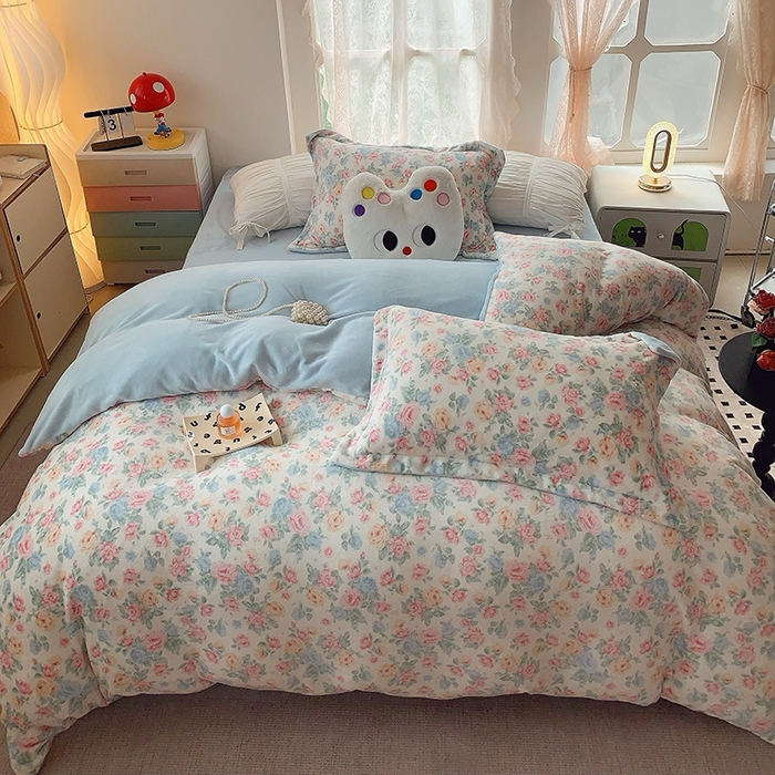 91家纺网 家纺一手货源 找家纺 莱豫家纺 2025新款加厚牛奶绒三件套四件套保暖不静电 夏日花开