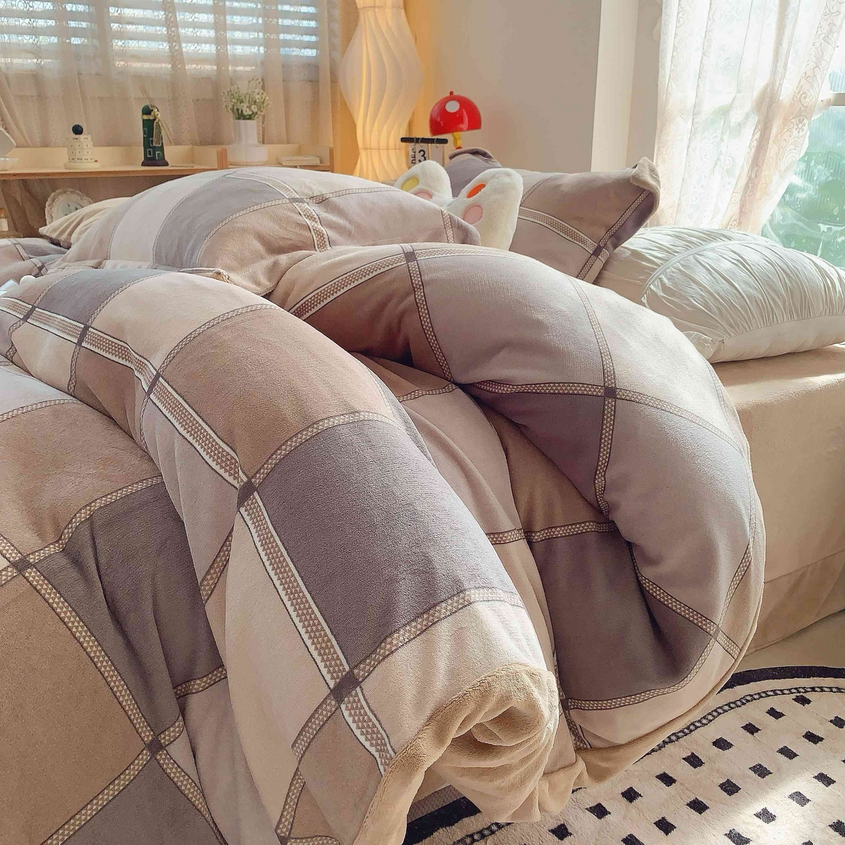 莱豫家纺 2025新款加厚牛奶绒三件套四件套保暖不静电 雅致格调