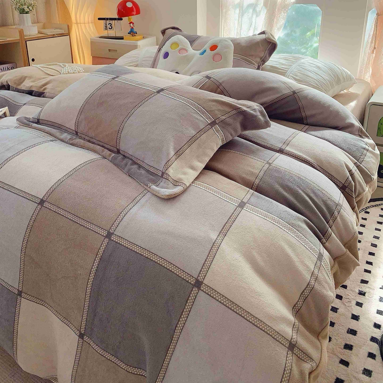 91家纺网 家纺一手货源 找家纺 莱豫家纺 2025新款加厚牛奶绒三件套四件套保暖不静电 雅致格调