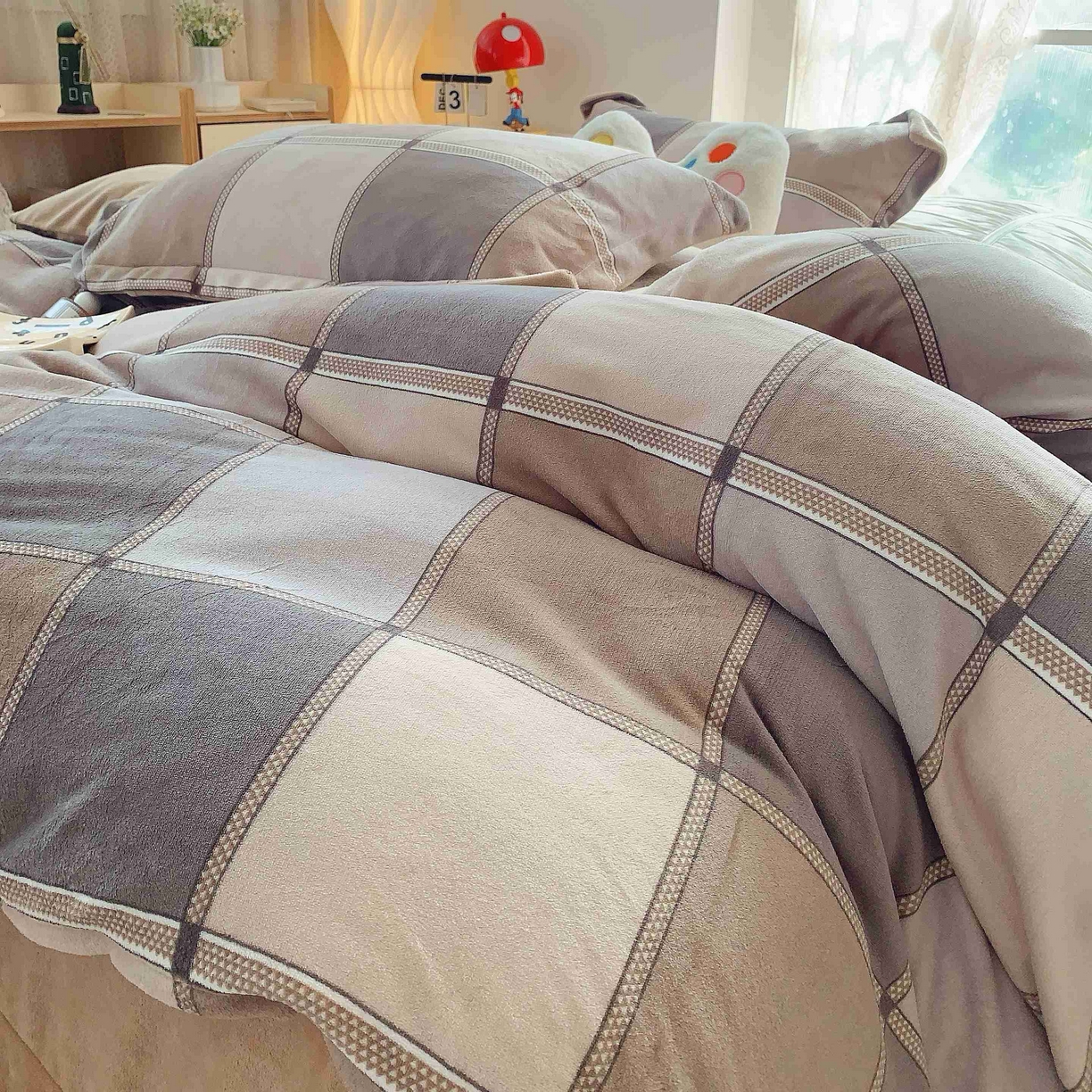 91家纺网 家纺一手货源 找家纺 莱豫家纺 2025新款加厚牛奶绒三件套四件套保暖不静电 雅致格调