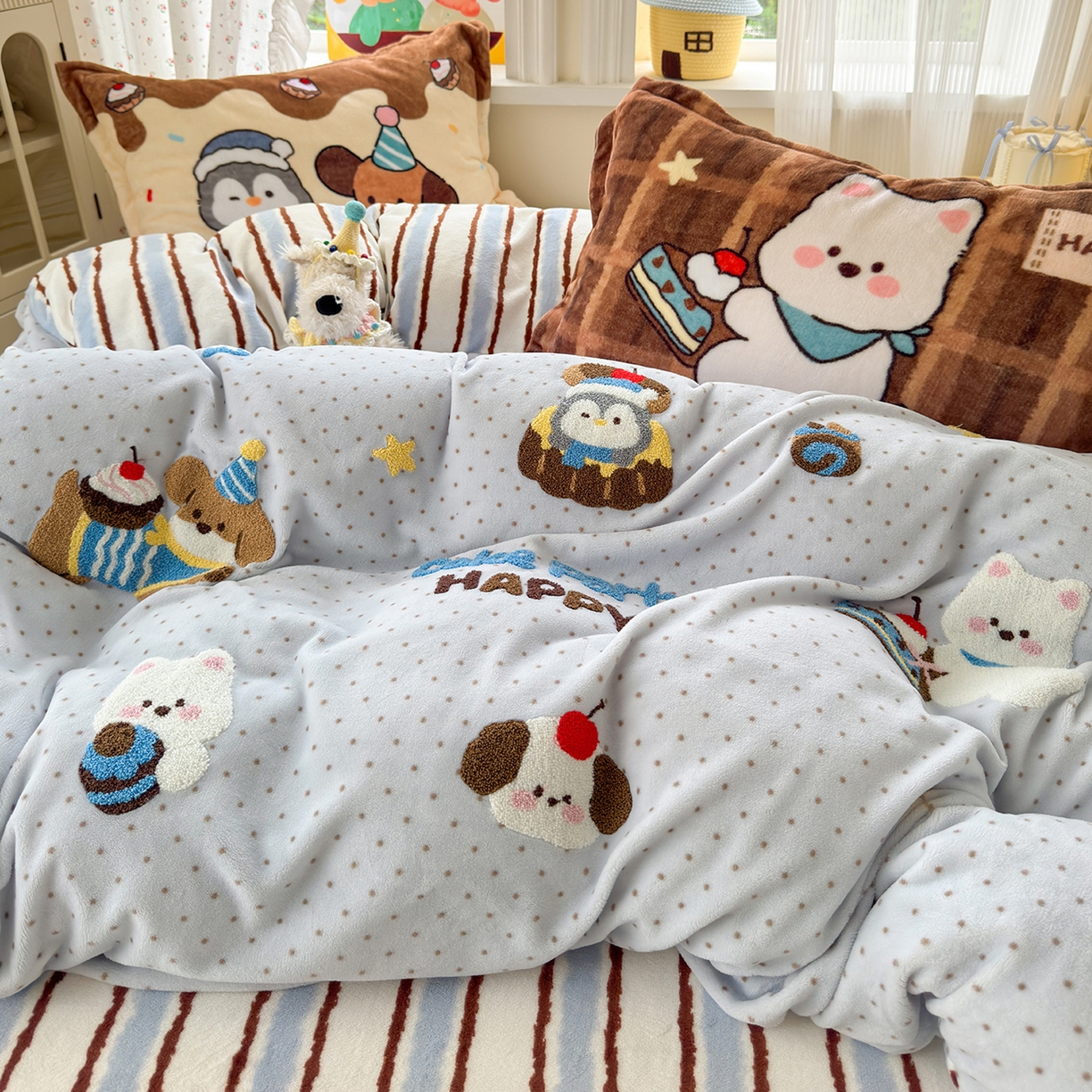 91家纺网 家纺一手货源 找家纺 （总）铭宣家居 2025新款200g牛奶绒数码印花加毛巾绣四件套