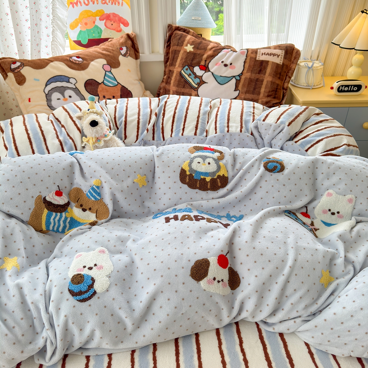 91家纺网 家纺一手货源 找家纺 （总）铭宣家居 2025新款200g牛奶绒数码印花加毛巾绣四件套