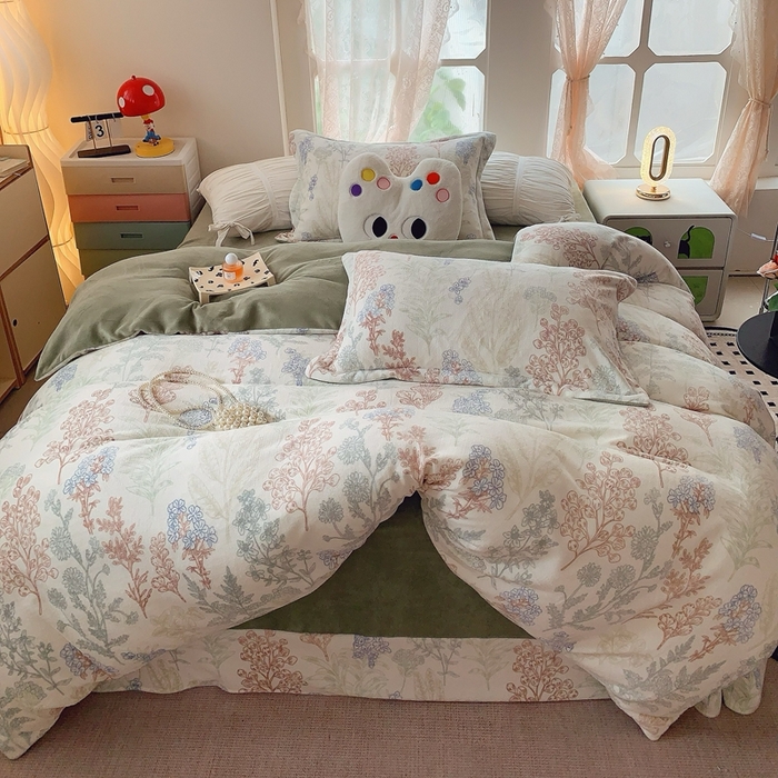 91家纺网 家纺一手货源 找家纺 莱豫家纺 2025新款加厚牛奶绒三件套四件套保暖不静电 幽兰花谷