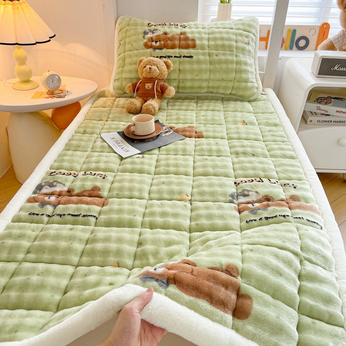 91家纺网 家纺一手货源 找家纺 （总）梵朴 2025新款牛奶绒泡泡兔毛绒床垫学生宿舍床褥子床护垫学生款印花系列