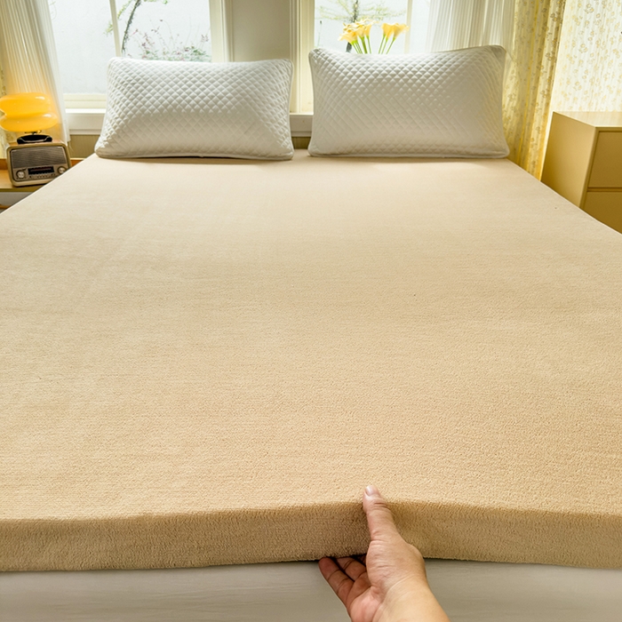 91家纺网 家纺一手货源 找家纺 北辰 2025新款冬季牛奶绒海绵床垫可拆洗软垫学生上下铺床垫可定制 纯色-棕