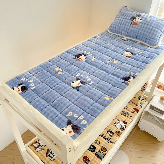 91家纺网 家纺一手货源 找家纺 梵朴 2025新款牛奶绒泡泡兔毛绒床垫学生宿舍床褥子床护垫学生款印花系列 彩虹哈皮狗