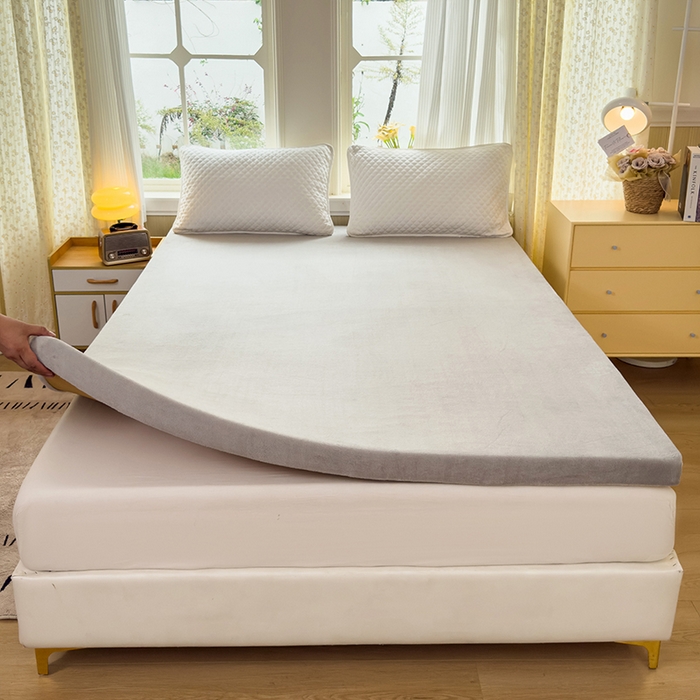 91家纺网 家纺一手货源 找家纺 北辰 2025新款冬季牛奶绒海绵床垫可拆洗软垫学生上下铺床垫可定制 纯色-灰