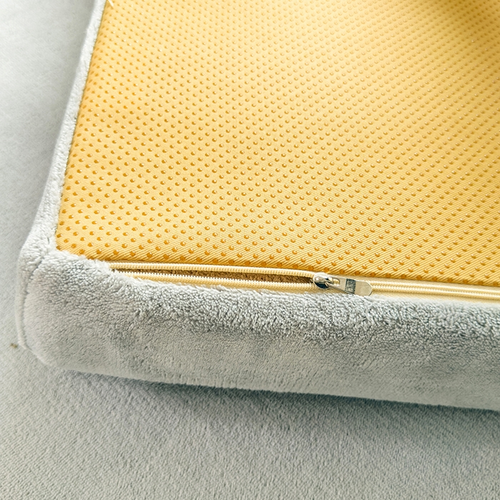 91家纺网 家纺一手货源 找家纺 北辰 2025新款冬季牛奶绒海绵床垫可拆洗软垫学生上下铺床垫可定制 纯色-灰