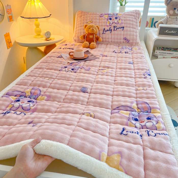 91家纺网 家纺一手货源 找家纺 梵朴 2025新款牛奶绒泡泡兔毛绒床垫学生宿舍床褥子床护垫学生款印花系列 星黛露粉