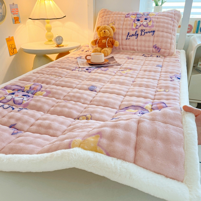 91家纺网 家纺一手货源 找家纺 梵朴 2025新款牛奶绒泡泡兔毛绒床垫学生宿舍床褥子床护垫学生款印花系列 星黛露粉