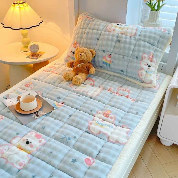 91家纺网 家纺一手货源 找家纺 梵朴 2025新款牛奶绒泡泡兔毛绒床垫学生宿舍床褥子床护垫学生款印花系列 音乐狗蓝