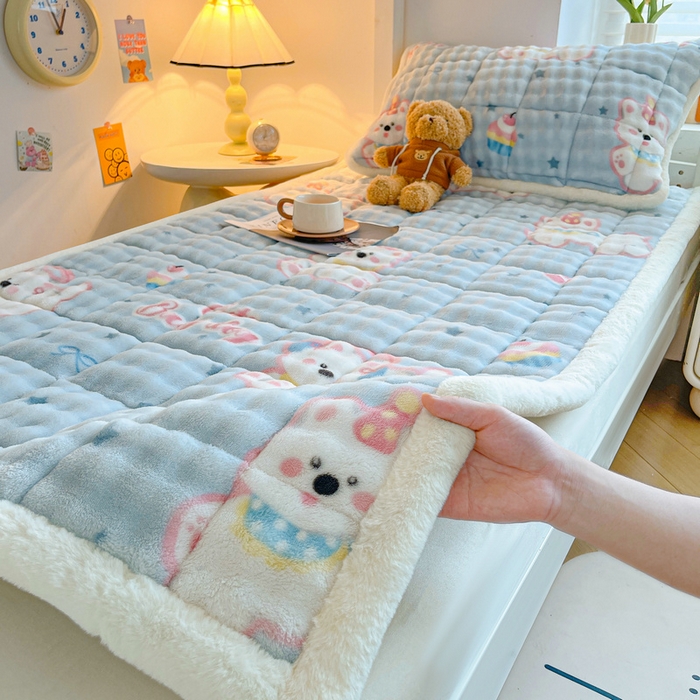91家纺网 家纺一手货源 找家纺 梵朴 2025新款牛奶绒泡泡兔毛绒床垫学生宿舍床褥子床护垫学生款印花系列 音乐狗蓝