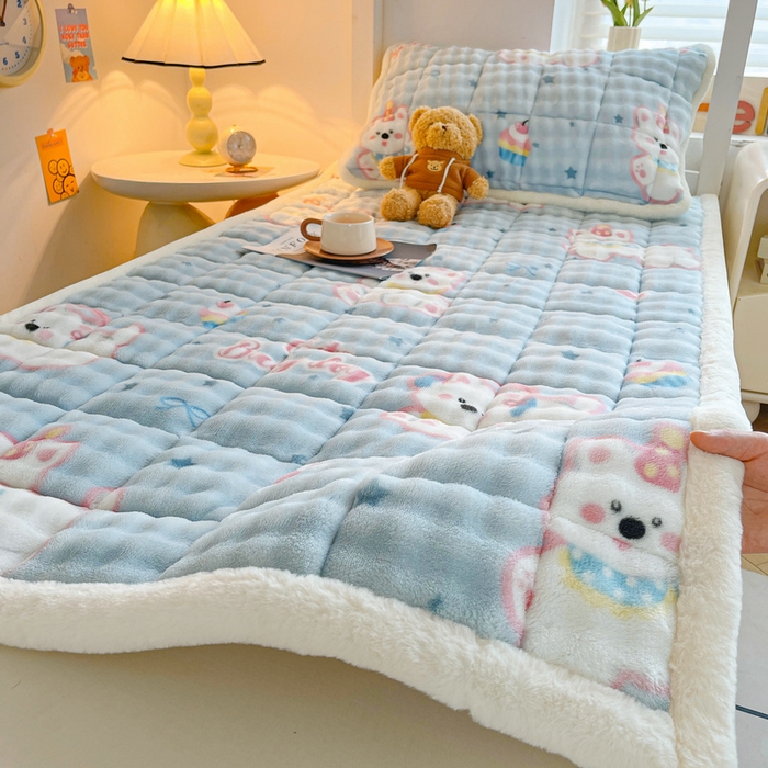 91家纺网 家纺一手货源 找家纺 梵朴 2025新款牛奶绒泡泡兔毛绒床垫学生宿舍床褥子床护垫学生款印花系列 音乐狗蓝