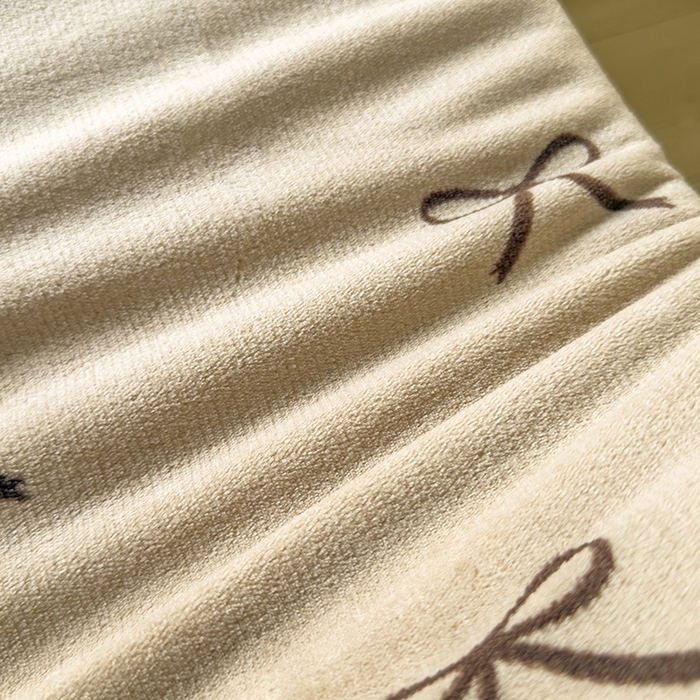 91家纺网 家纺一手货源 找家纺 北辰 2025新款冬季牛奶绒海绵床垫可拆洗软垫学生上下铺床垫可定制 蝴蝶结