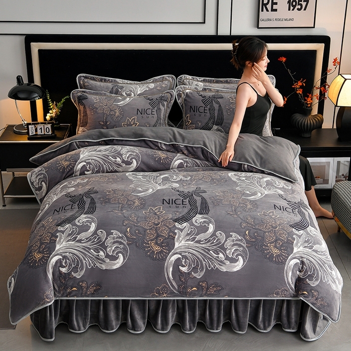 91家纺网 家纺一手货源 找家纺 （总）诺梵家纺 2025新款8斤加厚保暖金貂绒牛奶绒印花四件套