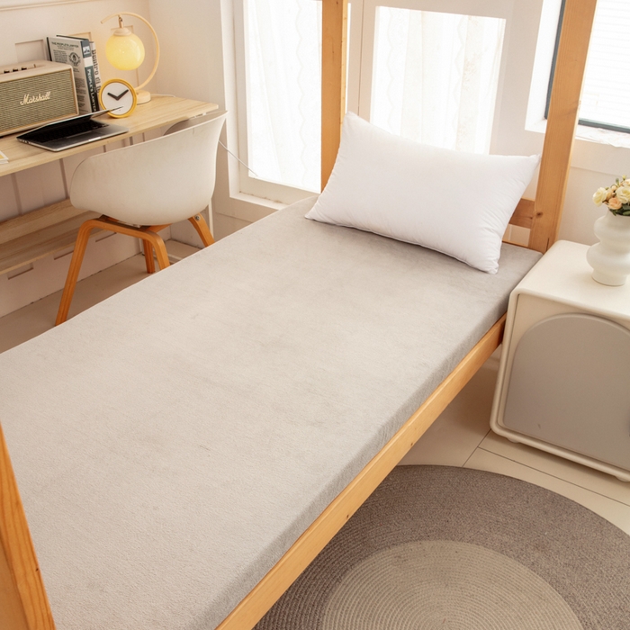 91家纺网 家纺一手货源 找家纺 （总）北辰 2025新款冬季牛奶绒海绵床垫可拆洗软垫学生上下铺床垫